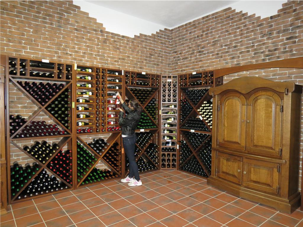 Yustina Villas Guest House מראה חיצוני תמונה