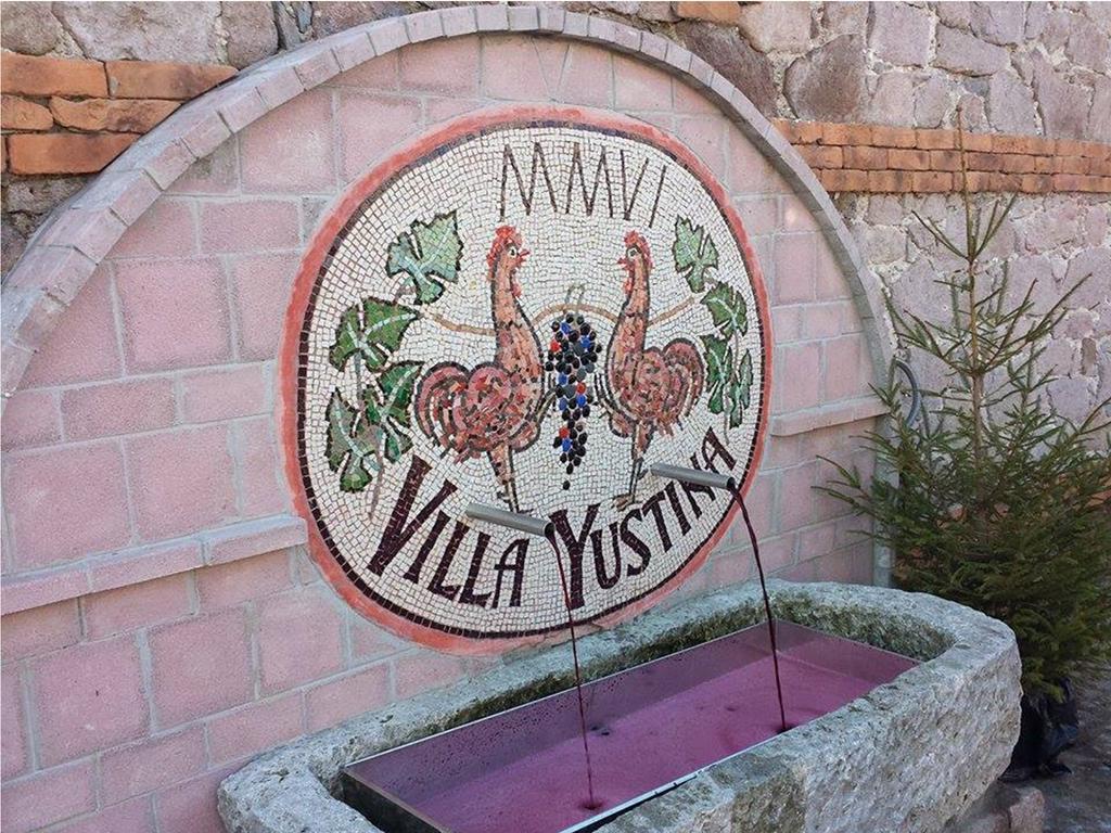 Yustina Villas Guest House מראה חיצוני תמונה